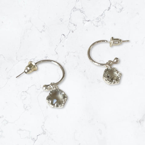 These mini hoop earrings are decorated with subtle hand cut clear stones for an added light catching high shine finish   Nickel free, Hand made glass stones , hypoallergenic posts   Length 3 cm 